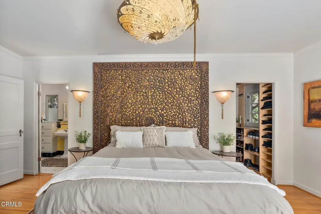 Glendale, California 91208, United States, 3 Bedrooms Bedrooms, ,4 BathroomsBathrooms,Residential,Active,130713