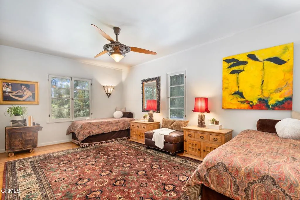 Glendale, California 91208, United States, 3 Bedrooms Bedrooms, ,4 BathroomsBathrooms,Residential,Active,130713