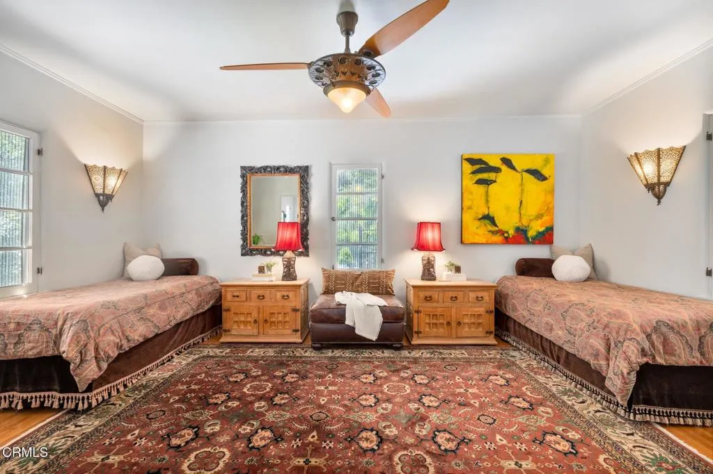 Glendale, California 91208, United States, 3 Bedrooms Bedrooms, ,4 BathroomsBathrooms,Residential,Active,130713