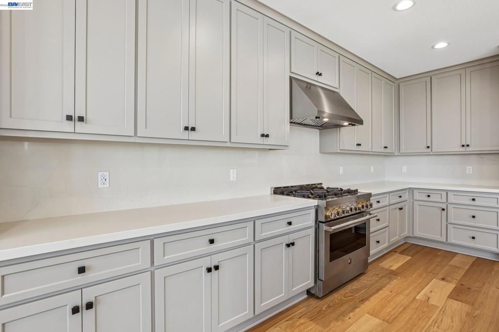 203 Mollusk Circle