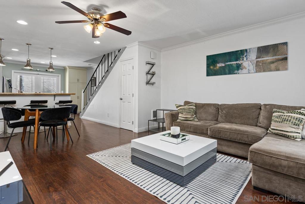 7856 Camino Glorita