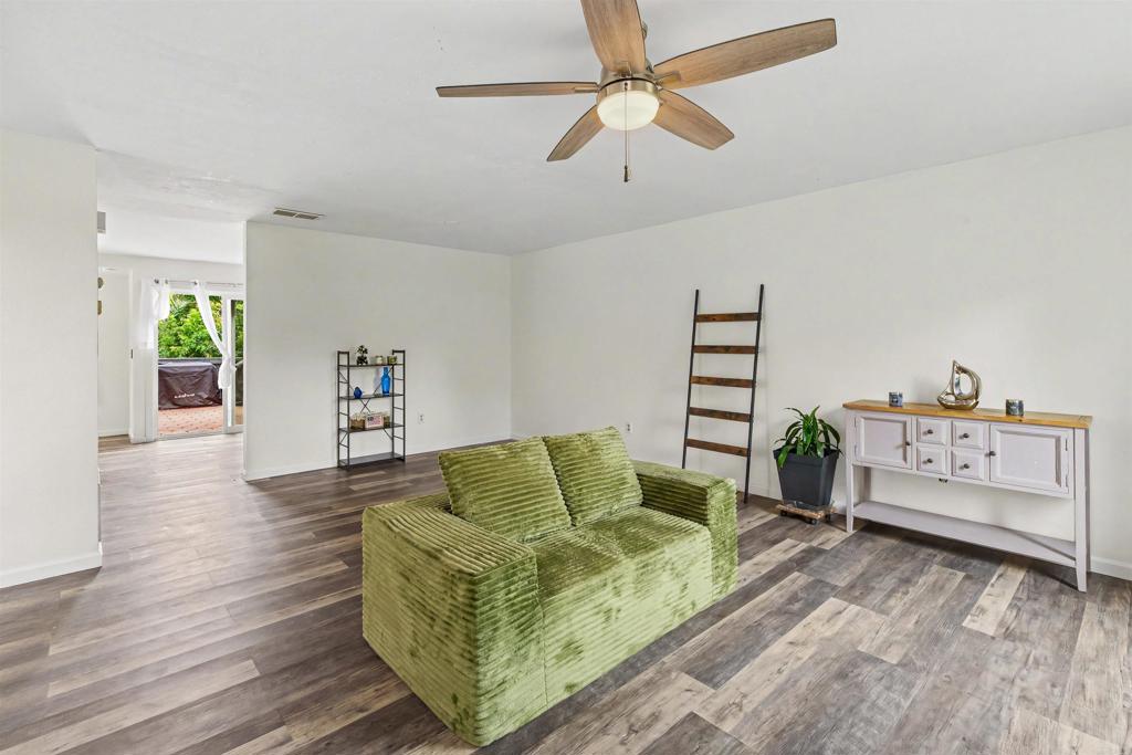 2836 Hillsboro Court