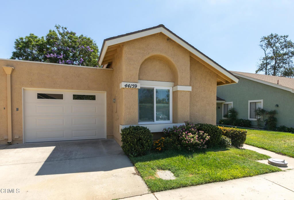 44159 Village 44