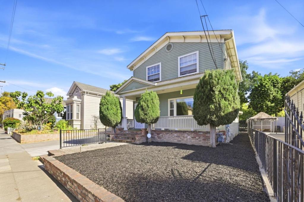 66 Fox Avenue
