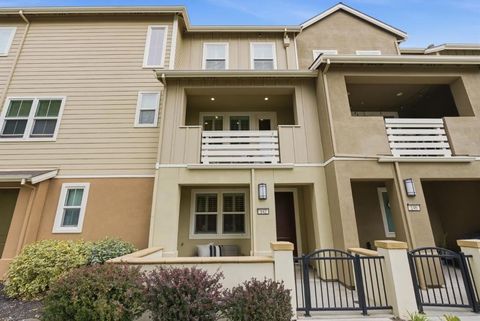 Photo of 142 Triggs Lane, Morgan Hill, CA 95037 (MLS # ML82045803)