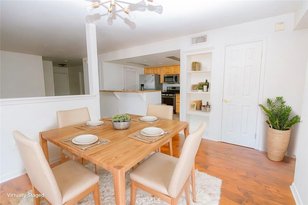 150 N River Circle 105