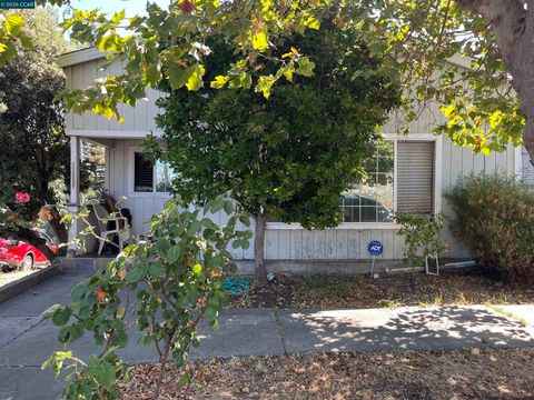 Photo of 201 Lake Ave Ave, Rodeo, CA 94572 (MLS # 41120622)