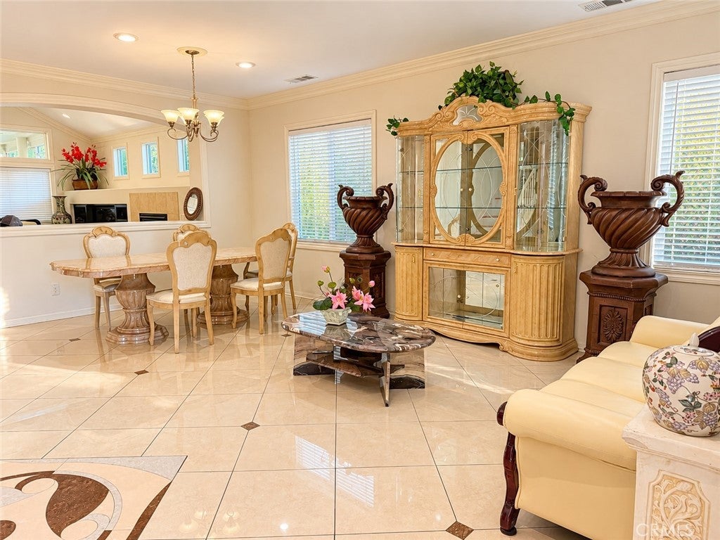 12992 Thornbury