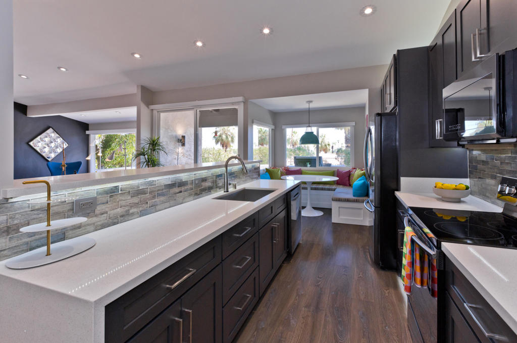 Thunderbird Villas - Residential