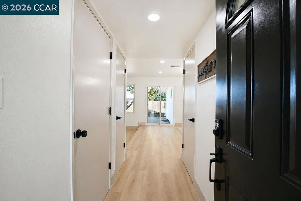 2261 Del Monte Dr