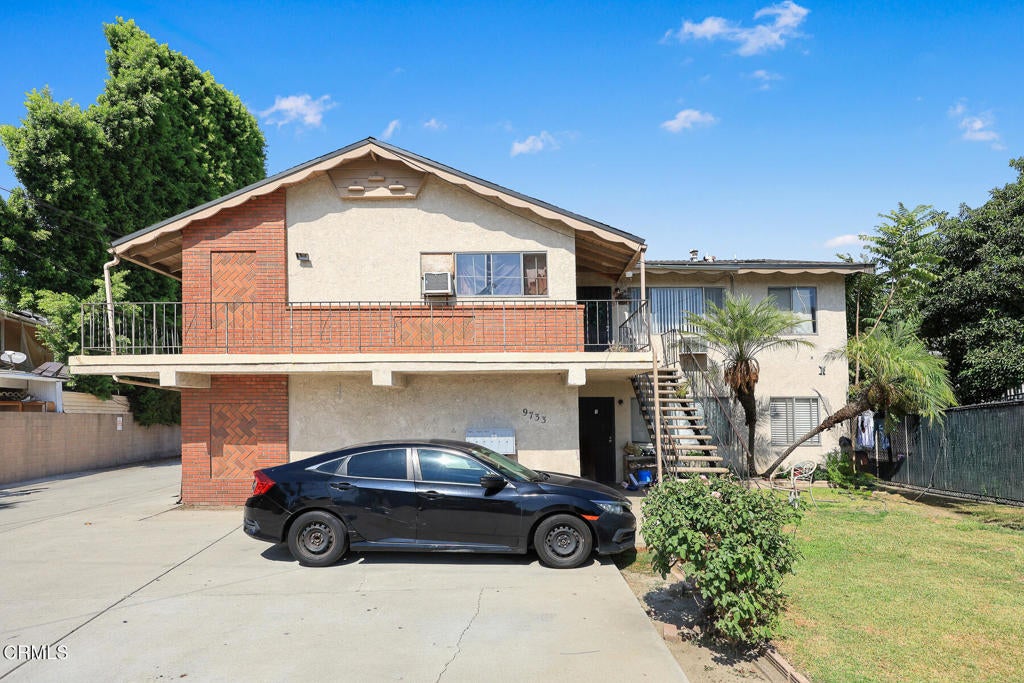 9733 Rio Hondo Parkway