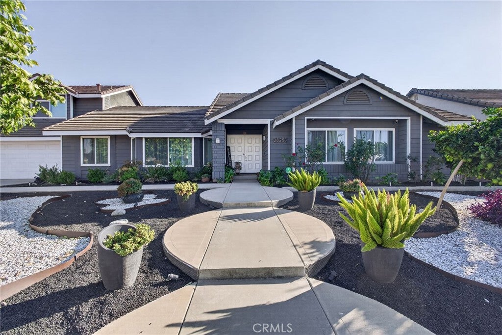 Photo of 28253 Mesa Top Trail Trl, Moreno Valley, CA 92555 (MLS # IV26193795)