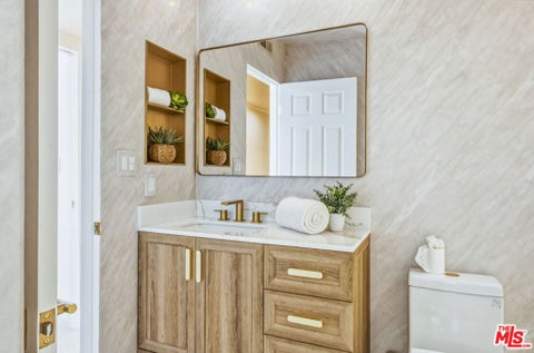 Tiny photo for 320 S Sierra Madre, Palm Desert, CA 92260 (MLS # 26986937)