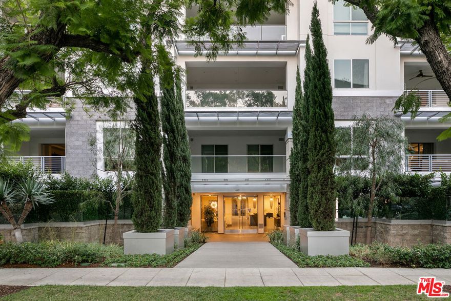 Beverly Hills Estate in the Sky: The largest Penthouse unit in Beverly Hills' newest luxury building featuring direct unobstructed views of Downtown and West Hollywood. Astounding PRIVATE 2,700 SQFT Rooftop Deck, Private Jacuzzi, with direct elevator access from the unit. 20 Foot soaring ceilings and walls of glass, perfect for the avid art collector. Fleetwood pocketing doors, full Miele kitchen, private sauna, and full SECOND Prep kitchen for staff round out the highest quality finishes and features. Office, Theater, Incredible Primary Suite, and Secondary bedrooms. All in THE premier Beverly Hills location, on a beautiful street equal distance between Rodeo and Robertson Blvd, allowing for enjoyment of all that Beverly Hills and West Hollywood has to offer.