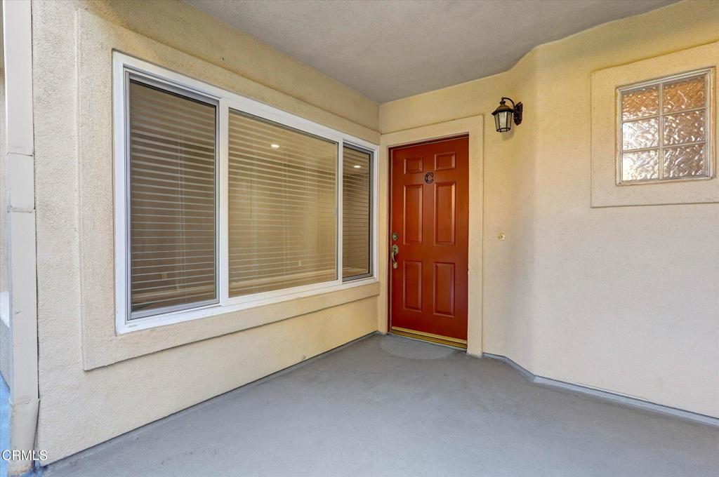719 E Tujunga Avenue C
