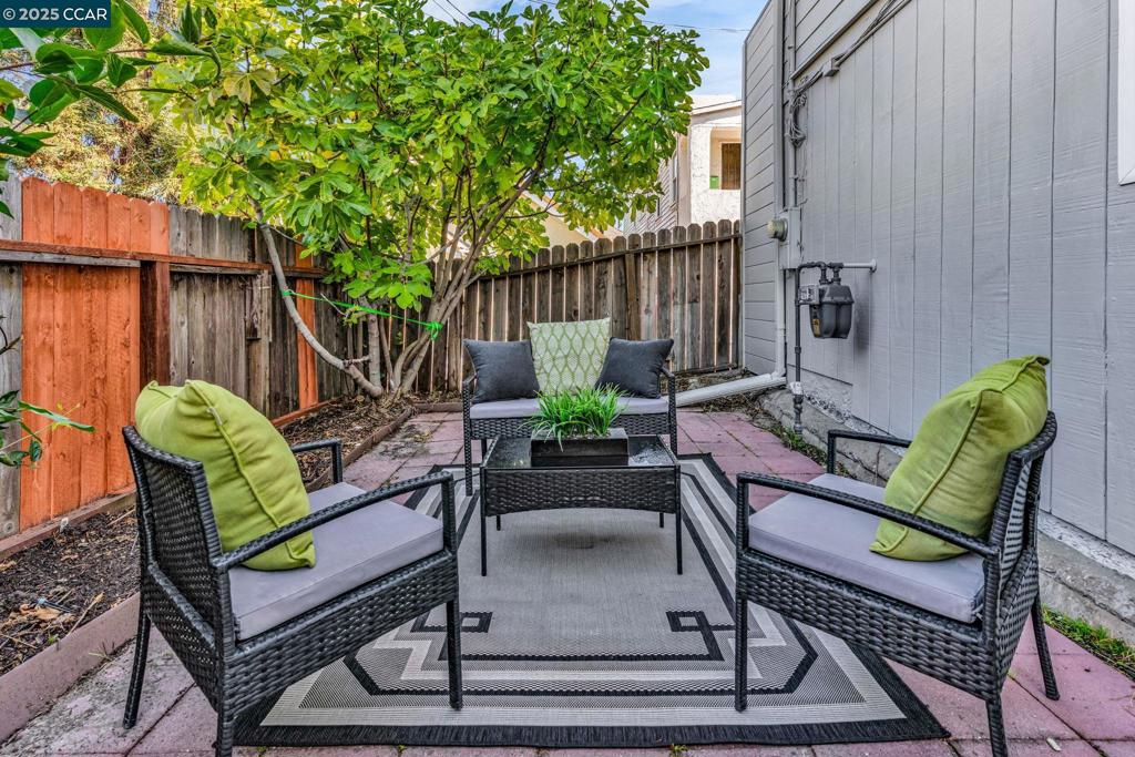 SAN ANTONIO - Residential