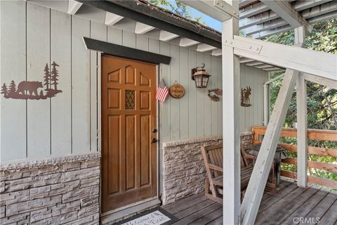 Photo of 615 Wellesley Dr, Lake Arrowhead, CA 92352 (MLS # PW25220916)