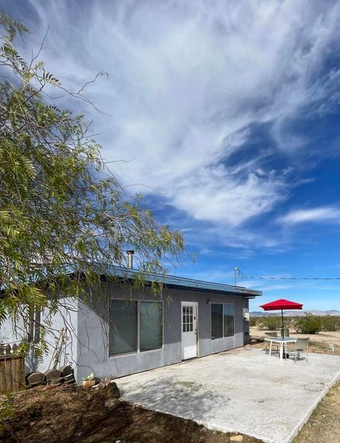 Photo of 1120 Shangri La Lane, Joshua Tree, CA 92252 (MLS # 219144835PS)