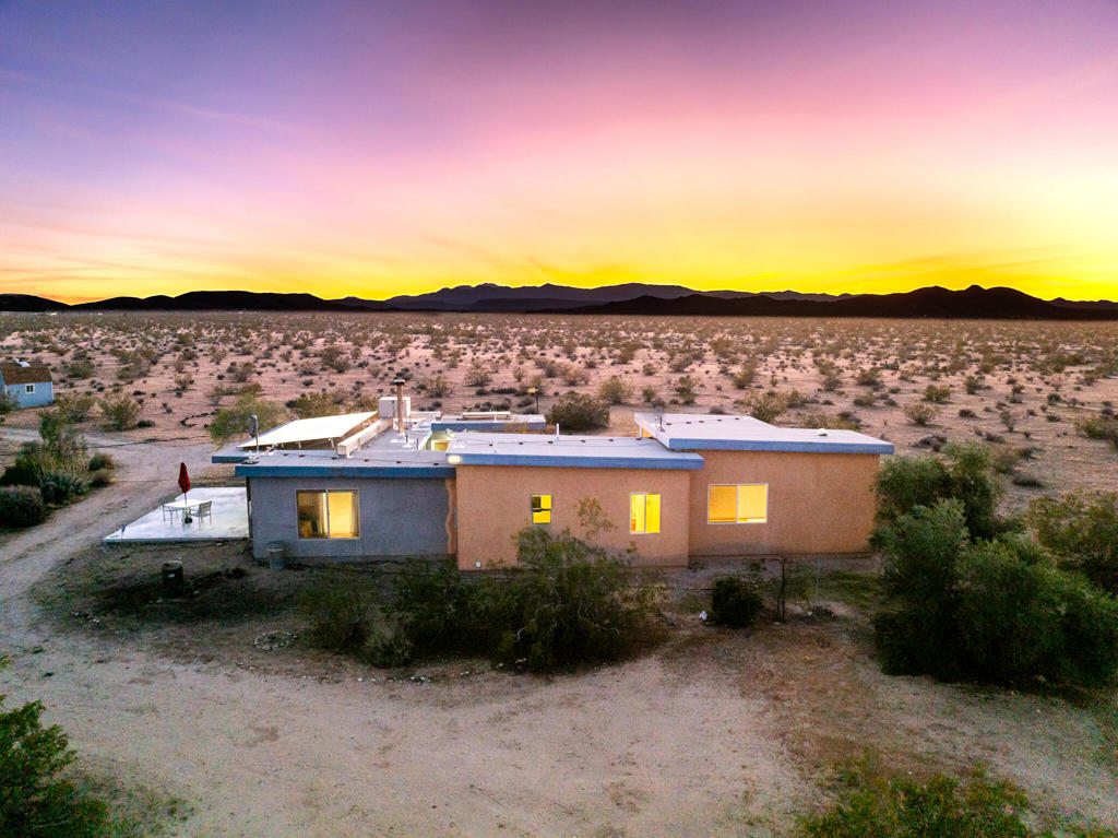 1120 Shangri La Lane