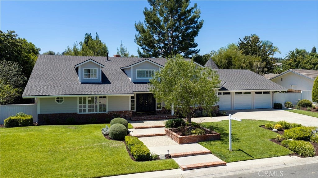 9761 Eastwood