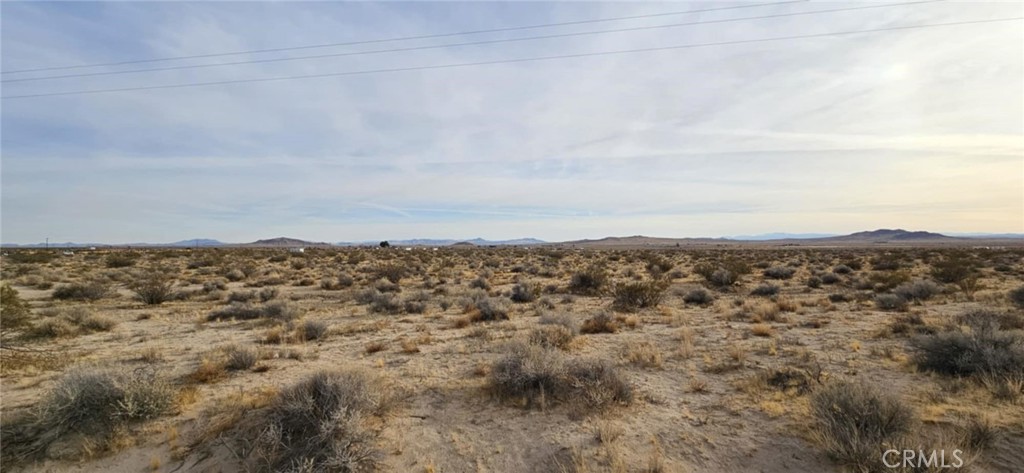 2.5 Acres in Hinkley, CA – PRICED TO SELL! Looking for affordable land? This spacious lot in Hinkley is a great opportunity! Located in a residential area with few neighbors, it offers peace, quiet, and beautiful desert views. Enjoy wide-open spaces while still being close to Barstow for shopping, dining, and supplies. Not too far from Highway 58, this property is perfect for those looking to invest or build in the future. Opportunities like this don’t last—act now and make it yours! APN: 0489-271-38-0000. Latitude:35.030234, Longitude:-117.193792.
