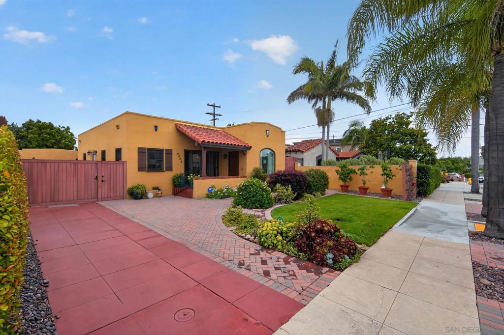 4505 Van Dyke Avenue