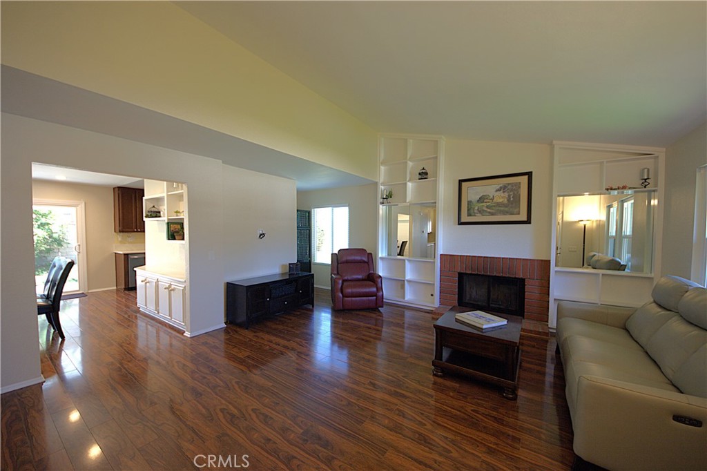 28015 Tupelo Ridge