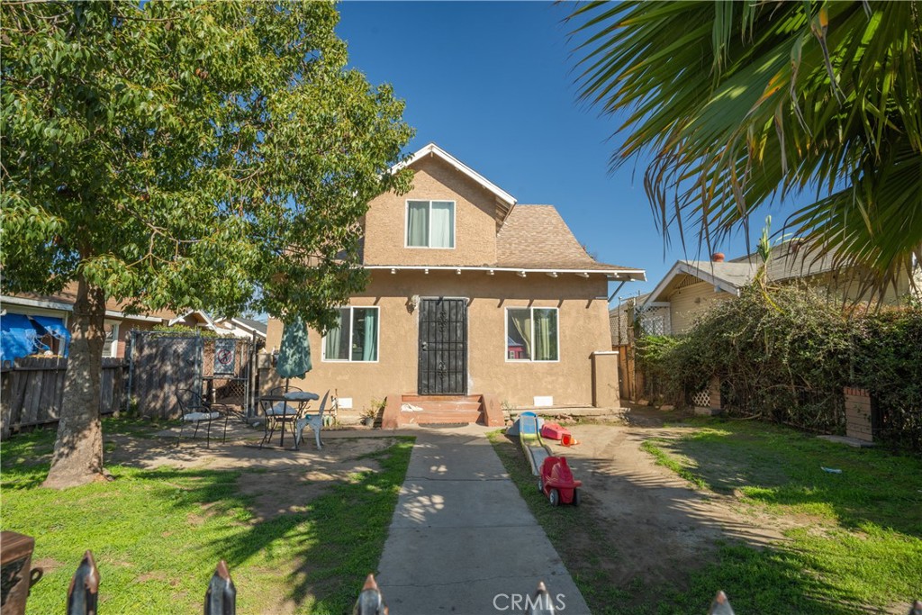 816 Alamitos Avenue
