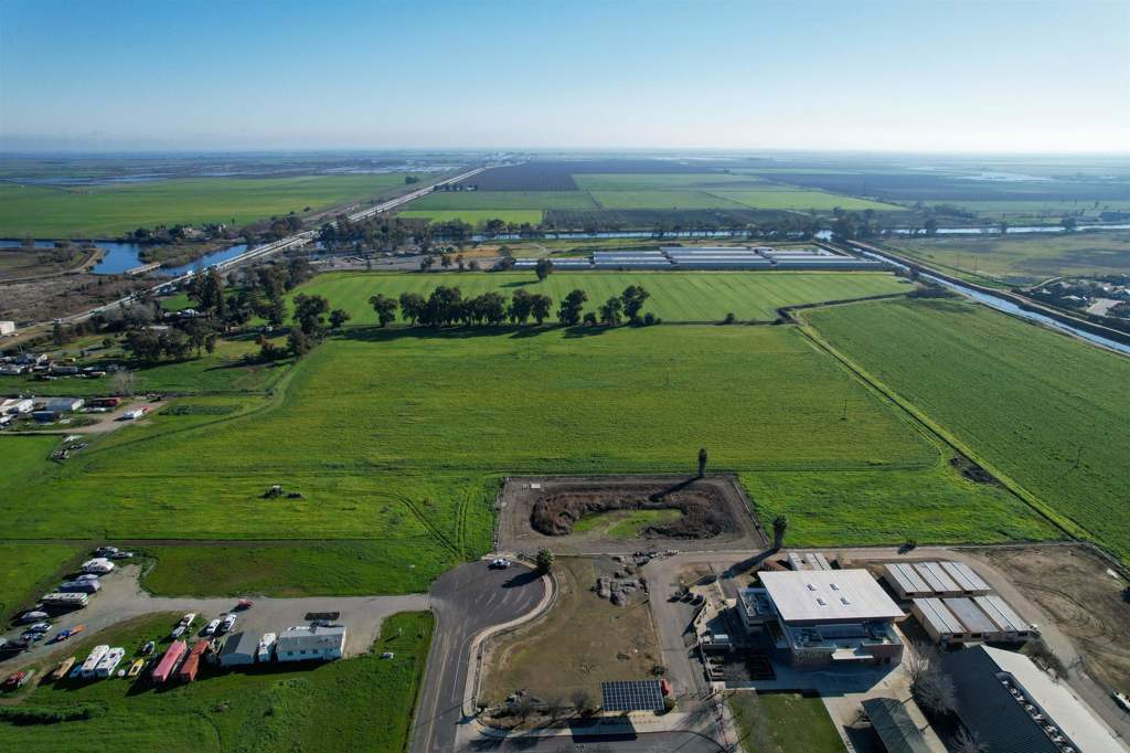 0 Learning Tree Lane