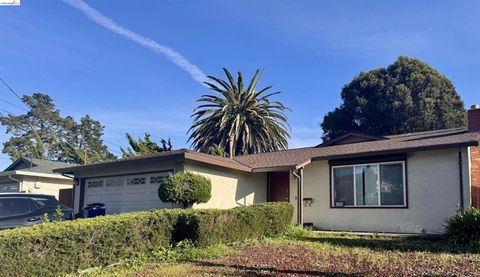Photo of 2848 2848 Sargent Avenue Ave, San Pablo, CA 94806 (MLS # 41126556)