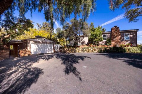 Photo of 1820 Grove Road Rd, El Cajon, CA 92020 (MLS # 260006804SD)