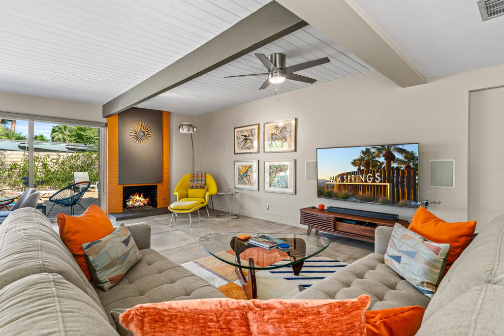 212 N Jill Circle