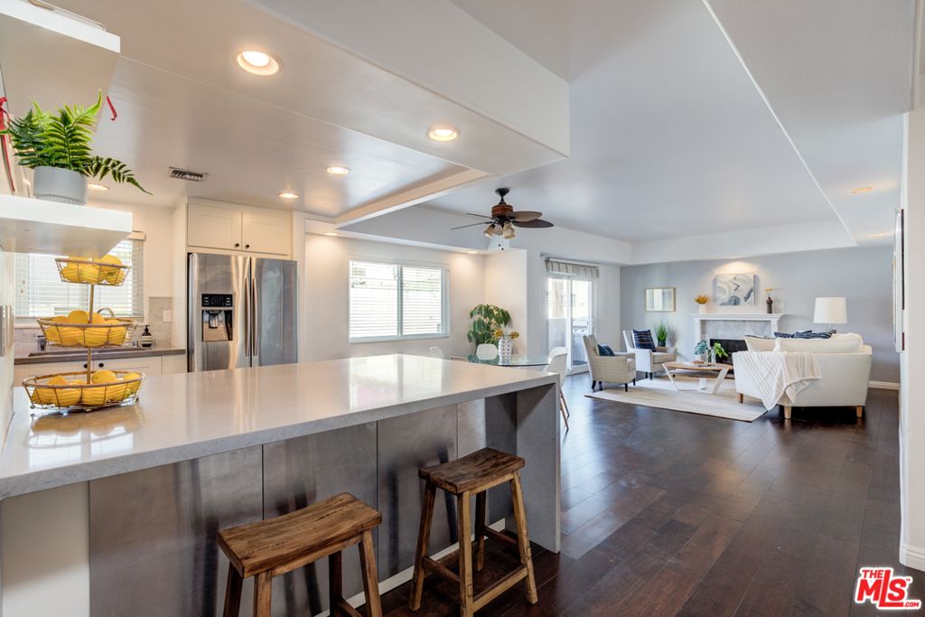 listing image 130720913539722706577