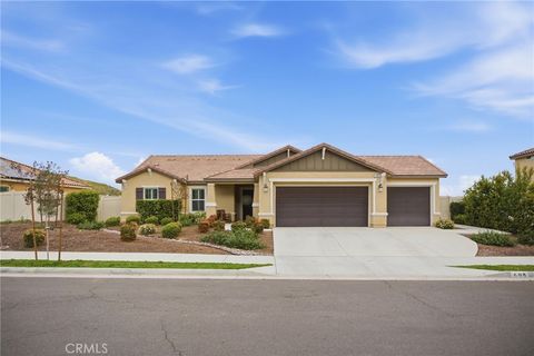 Photo of 695 Qeweewish Avenue, San Jacinto, CA 92582 (MLS # IV26054428)