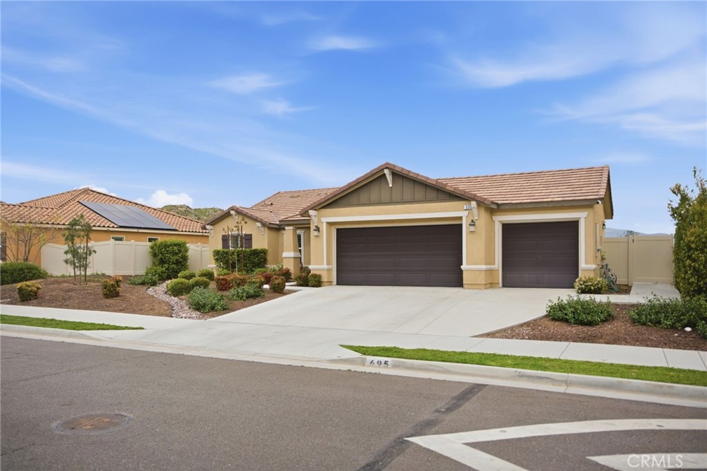 695 Qeweewish Avenue