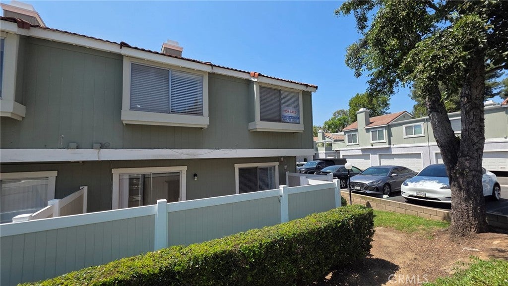 1020 Golden Springs A