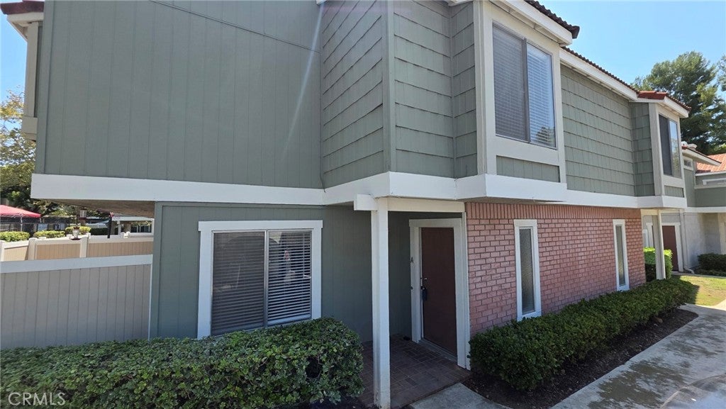 1020 Golden Springs A