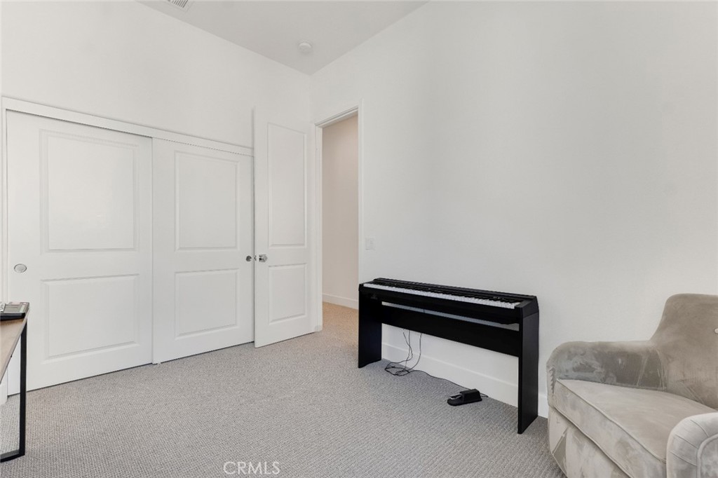 Peak (PEAK5P) - Residential Lease