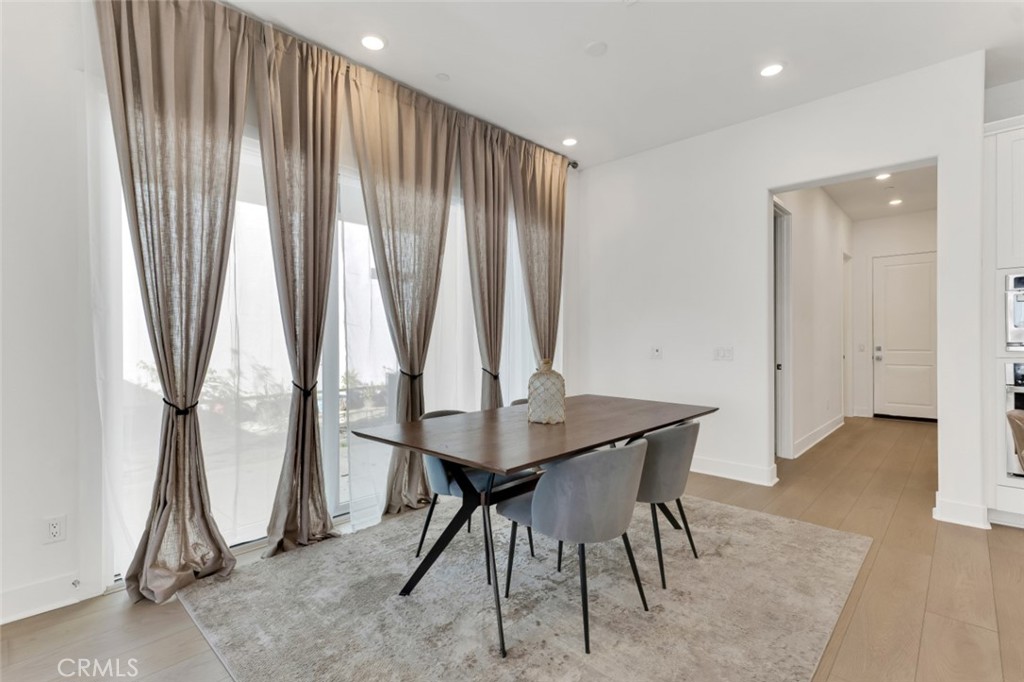 Peak (PEAK5P) - Residential Lease