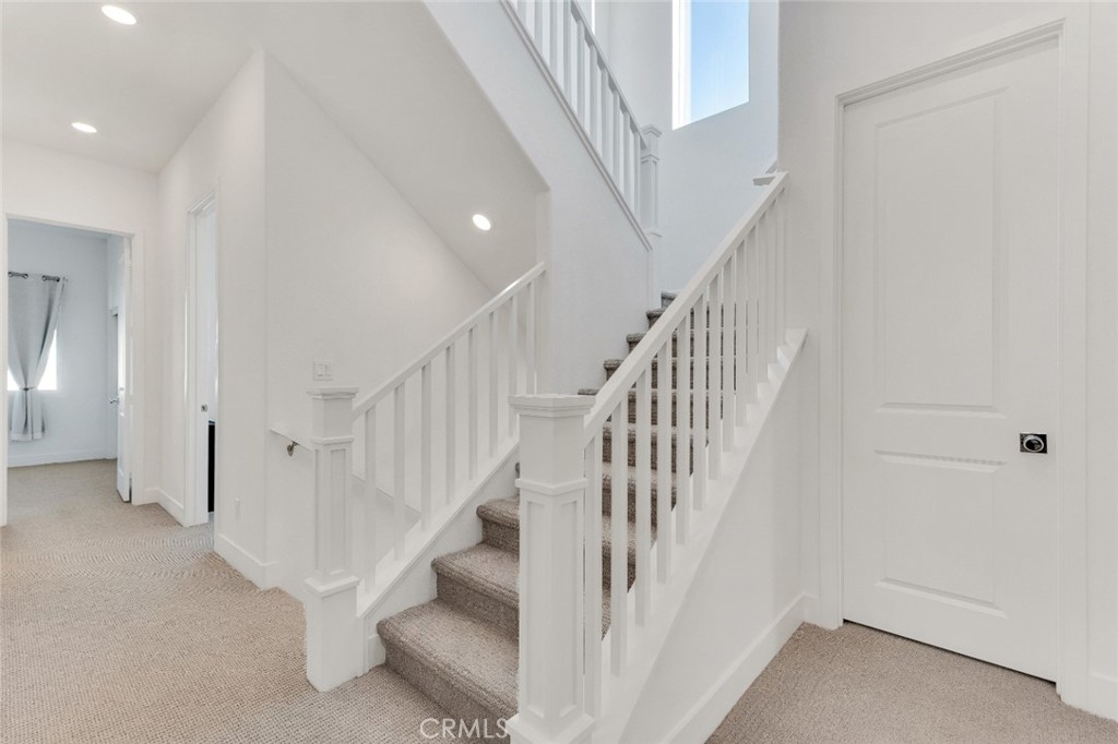 Peak (PEAK5P) - Residential Lease