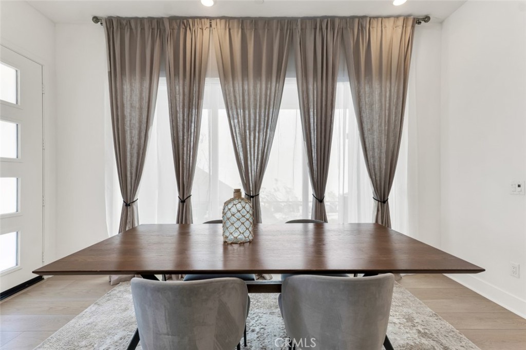 Peak (PEAK5P) - Residential Lease