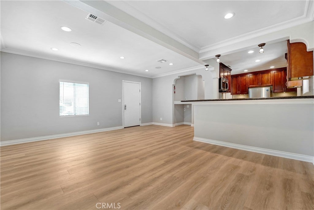 21057 Runnymede Street, Canoga Park CA 91303