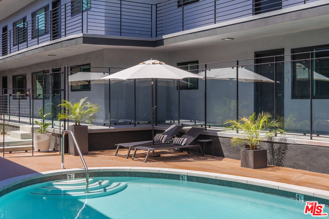 Dive into a modern style of living from a boutique property perfectly poised to access the action, food, shopping, and activities that have drawn dreamers to Hollywood for decades. At Gramercy Hollywood, exceptional design is built right into the foundation. Each chic residence is crafted with structural simplicity, sleek finishes, and clean lines, right down to the details. From an airy, open-plan design to top-of-the-line appliances and hardware, discover just how high we're setting the bar.