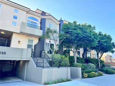Photo of 4435 Colfax Ave AVE #102, Studio City, CA 91602 (MLS # TR26184531)