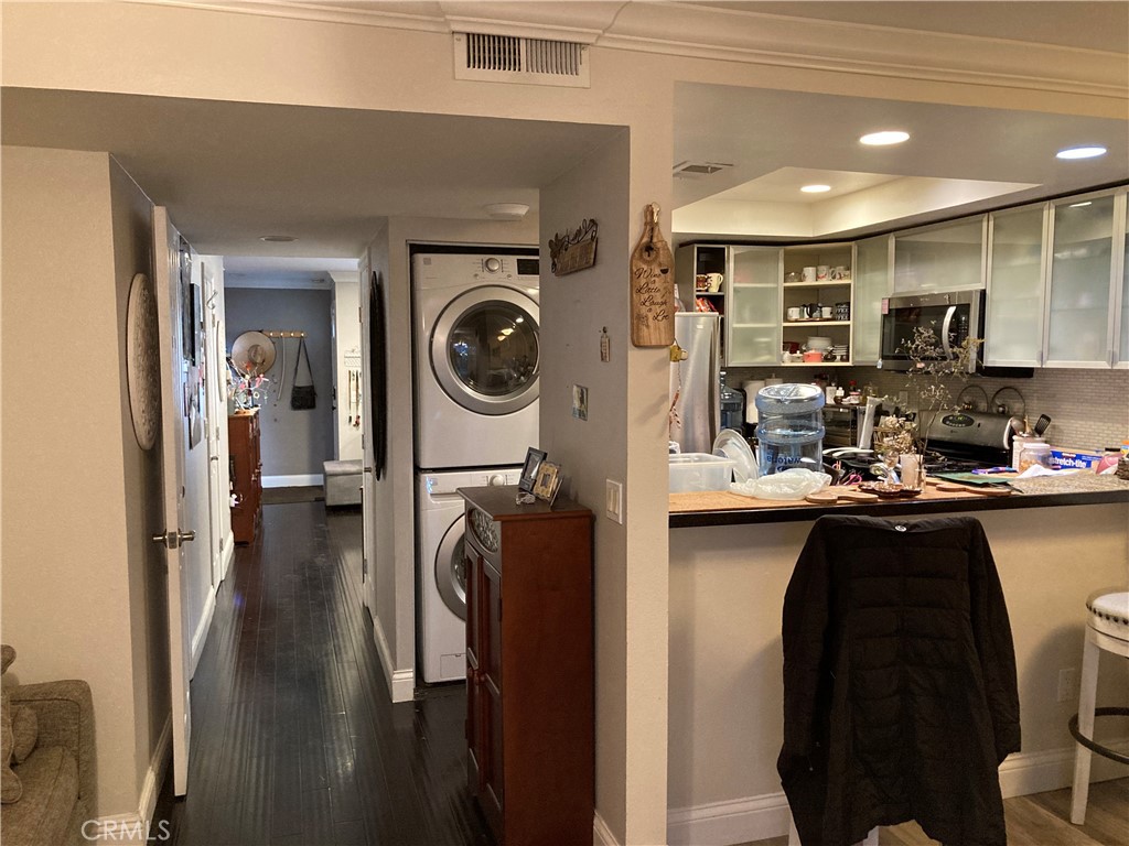 809 N Spurgeon 5
