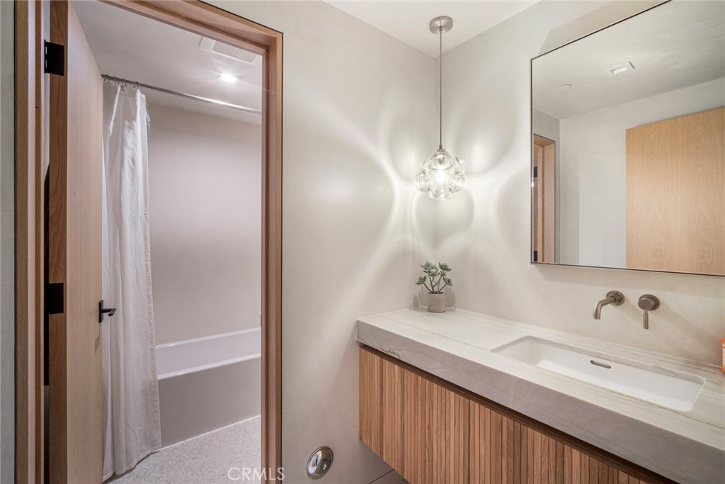 Upper Diamond (UD) - Residential