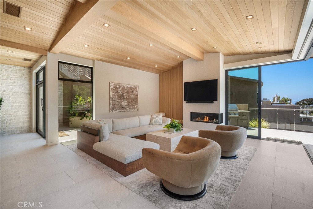 Upper Diamond (UD) - Residential