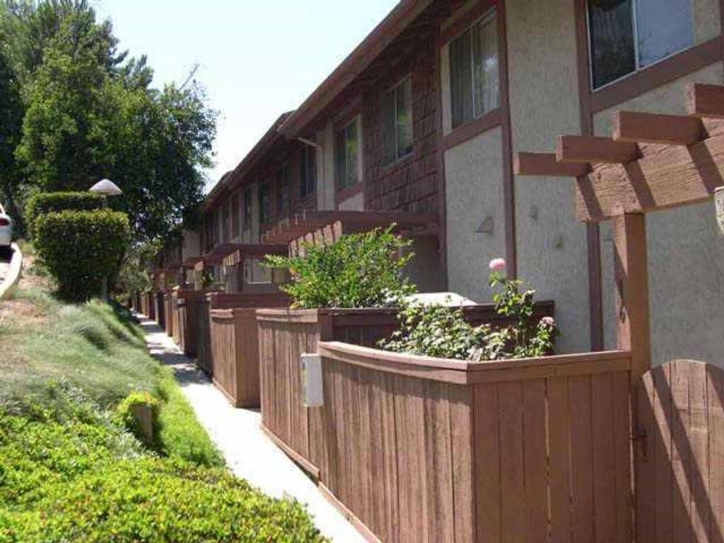 listing image 130720401583123668282
