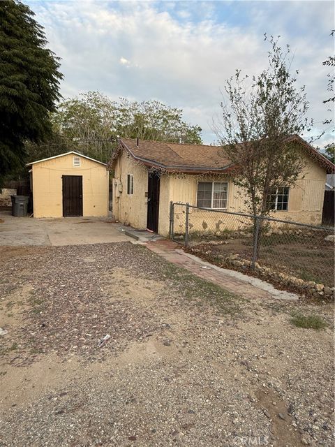 Photo of 1058 N Hermosa Avenue, Banning, CA 92220 (MLS # IV25050410)