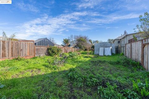 Photo of 3032 Mabel St St, Berkeley, CA 94702 (MLS # 41083446) Photo of 3032 Mabel St St, Berkeley, CA 94702 (MLS # 41083446)